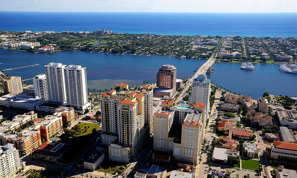 aerial_view_city_of_palm_beach_fl.jpg